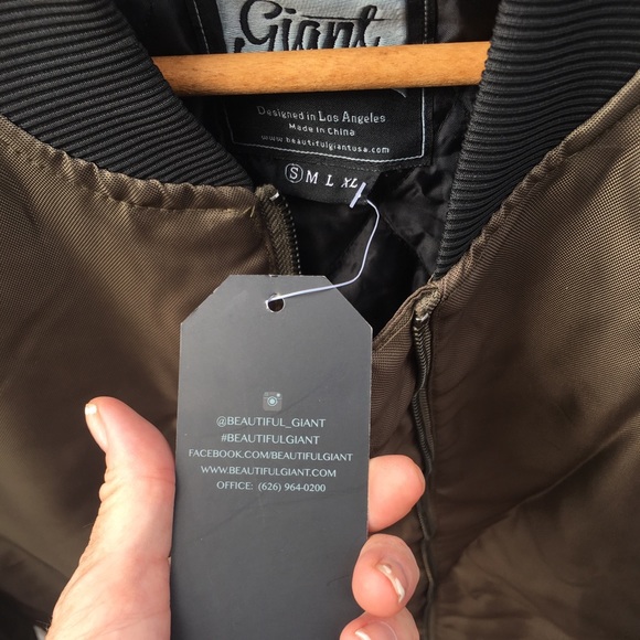 Beautiful Giant green slick bomber jacket - Picture 5 of 5
